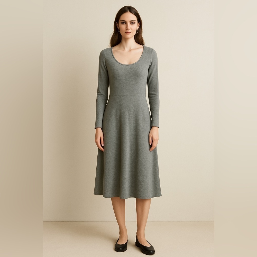 J. Jill Long Sleeve Scoop Neck Midi Dress in Heather Gray